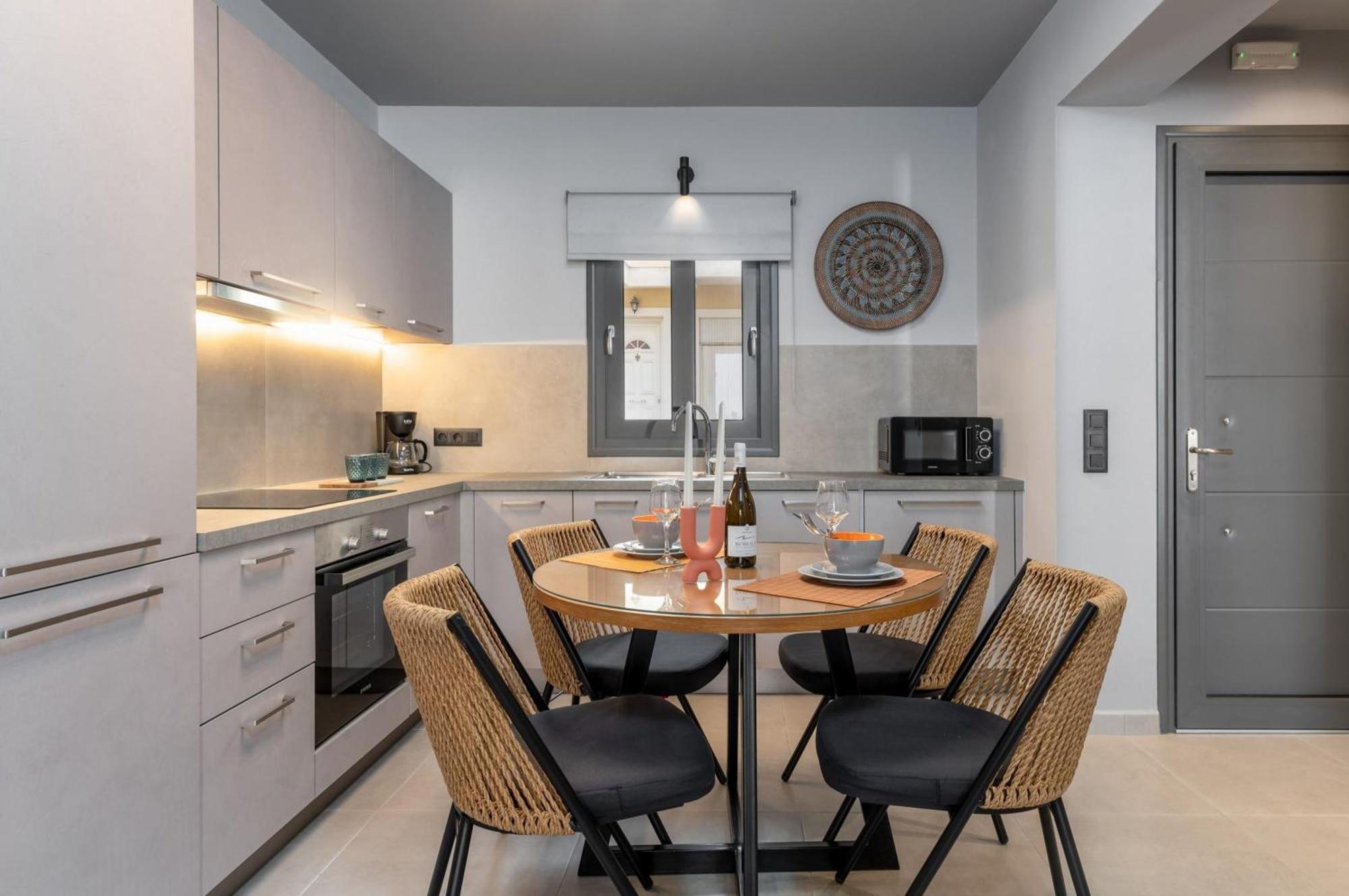 De Bosset Suites Kefalonia Аргостолион Екстериор снимка